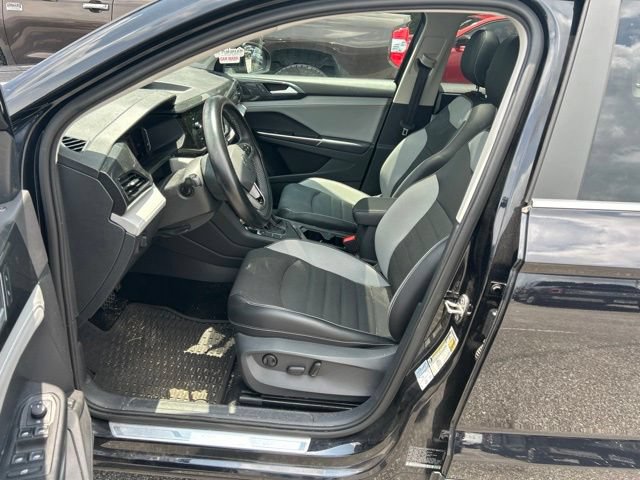 Used 2022 Volkswagen Taos SEL FWD image 23