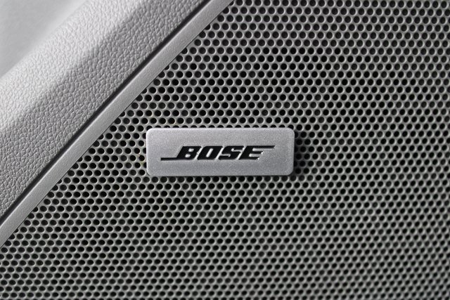 Used 2023 Chevrolet Bolt EUV Premier w/ Sun & Sound Package image 17