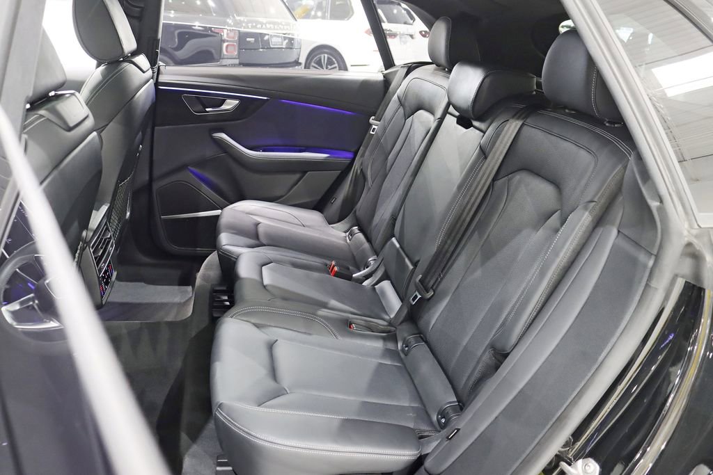 Used 2025 Audi Q8 Prestige AWD/4WD image 33