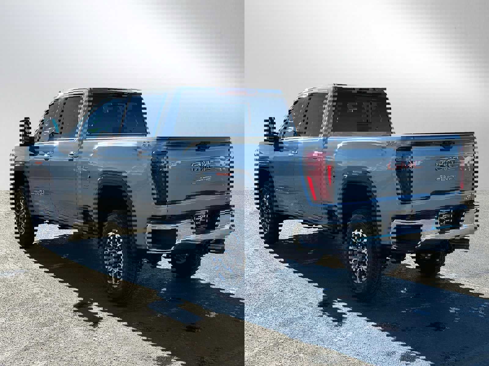 New 2026 GMC Sierra 2500 SLT w/ SLT Convenience Package image 5