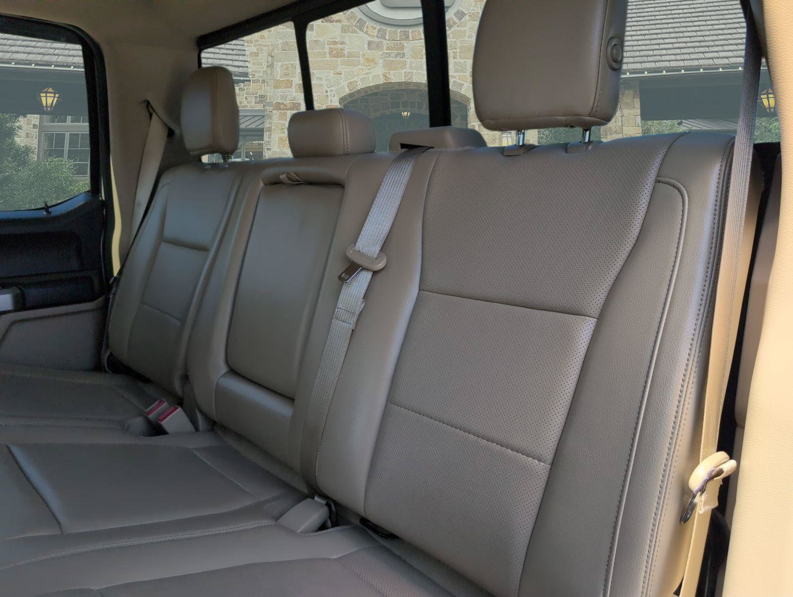 Used 2018 Ford F250 Lariat w/ Lariat Ultimate Package AWD/4WD image 18