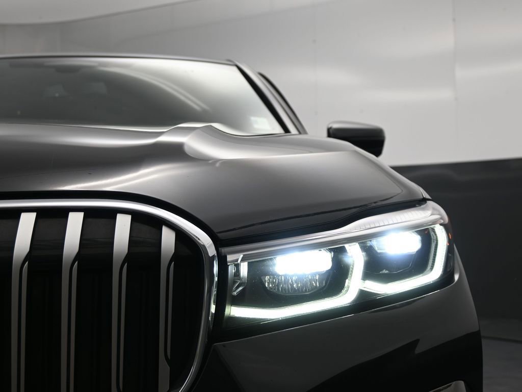 Used 2021 BMW 750i xDrive w/ Executive Package AWD/4WD image 14