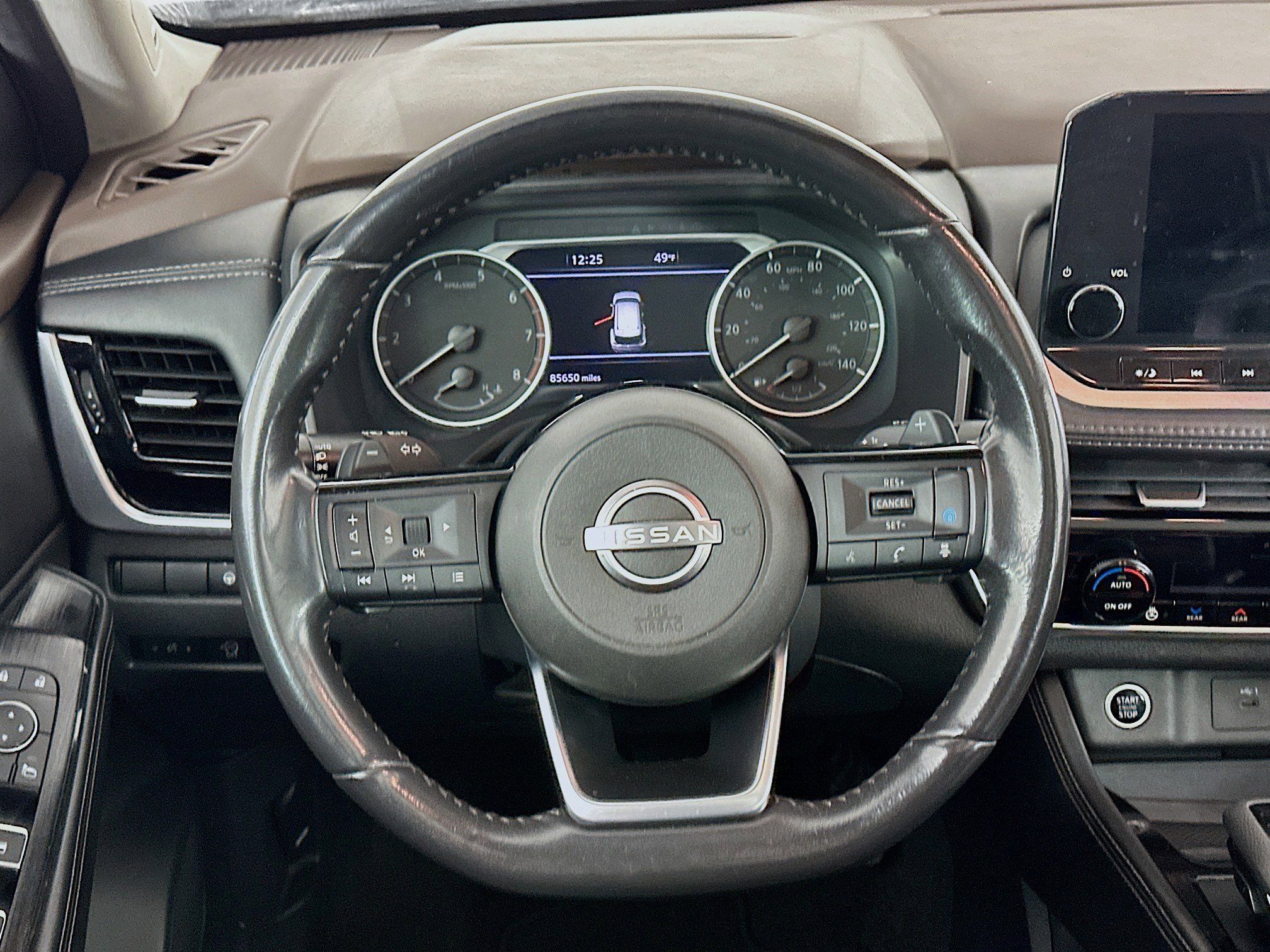 Used 2023 Nissan Rogue SL w/ SL Premium Package image 18