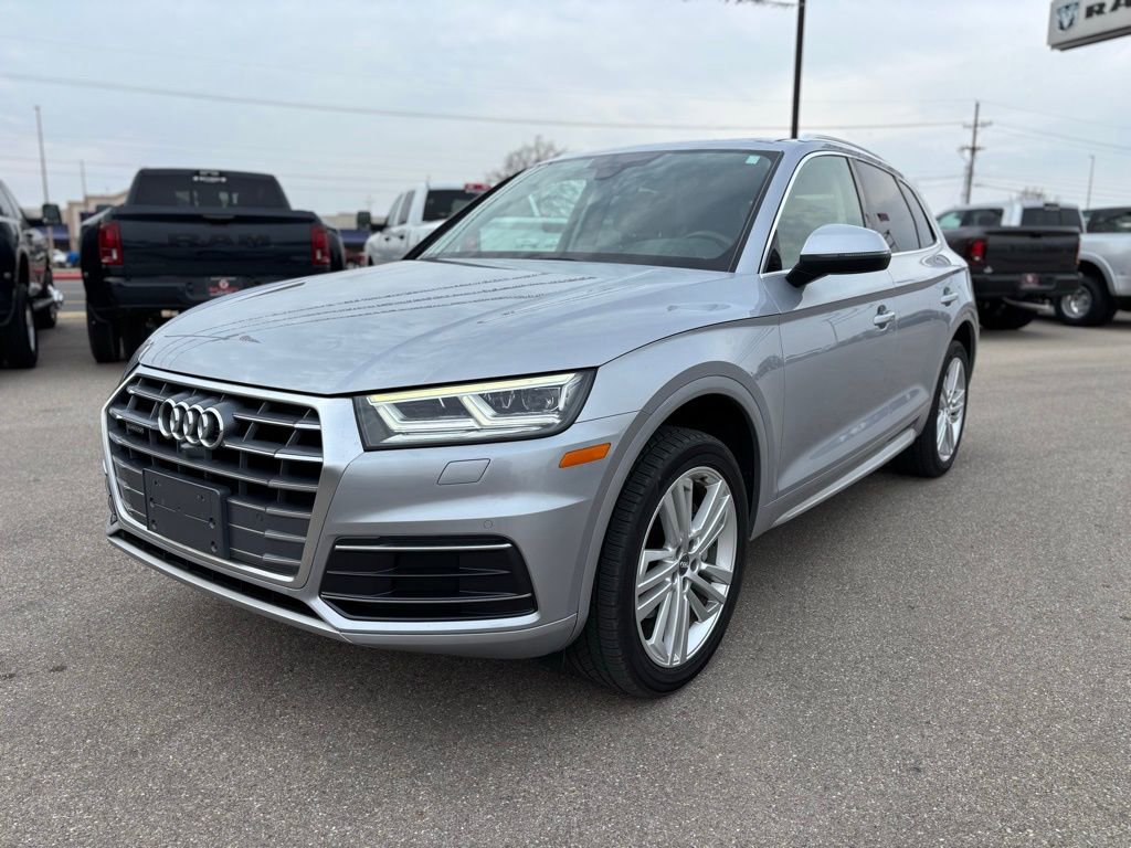 Used 2018 Audi Q5 Prestige w/ Prestige Package image 2