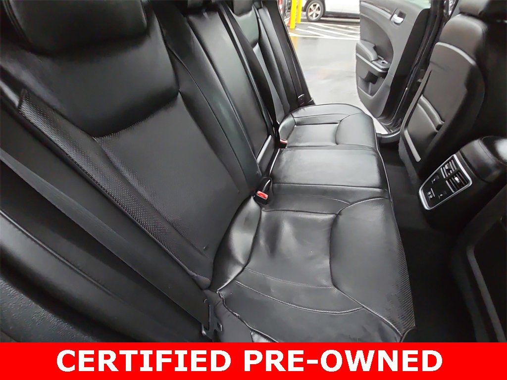 Certified 2019 Chrysler 300 Limited image 11