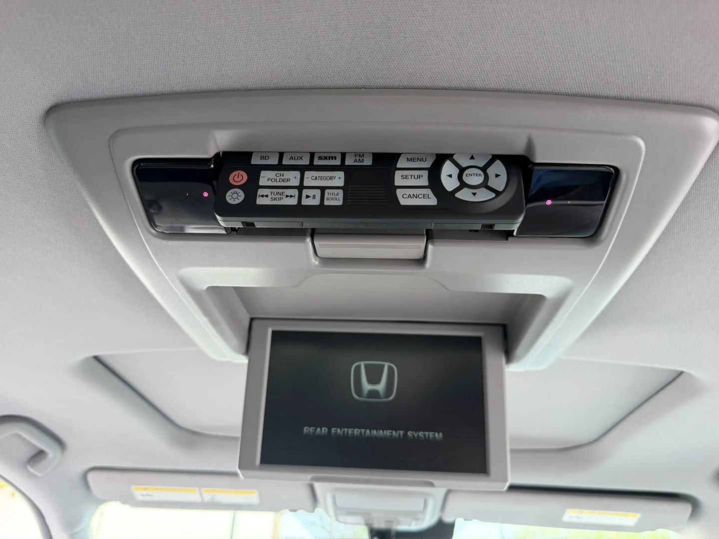 Used 2017 Honda Pilot Touring image 21