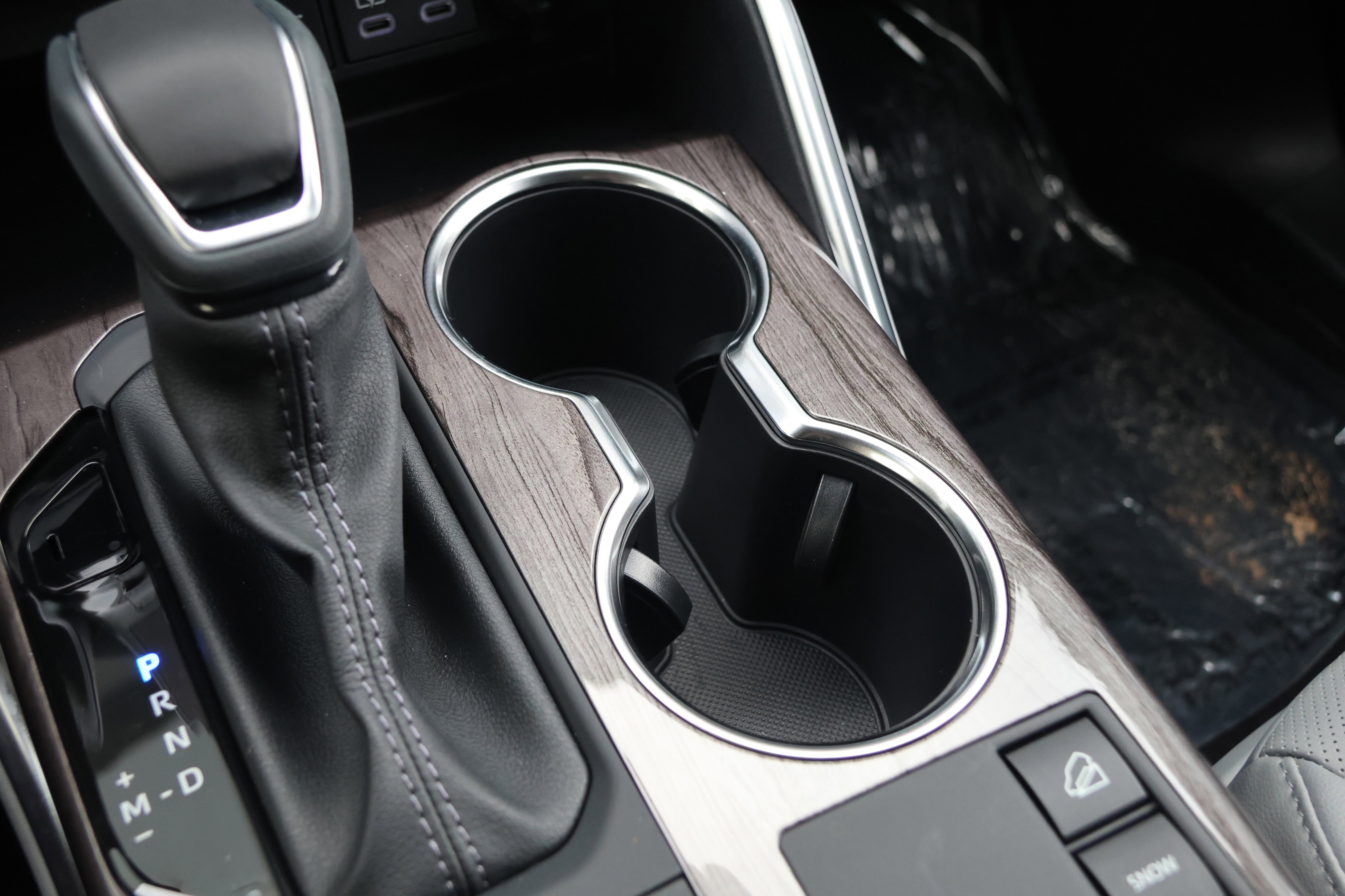 Used 2025 Toyota Highlander Limited image 30