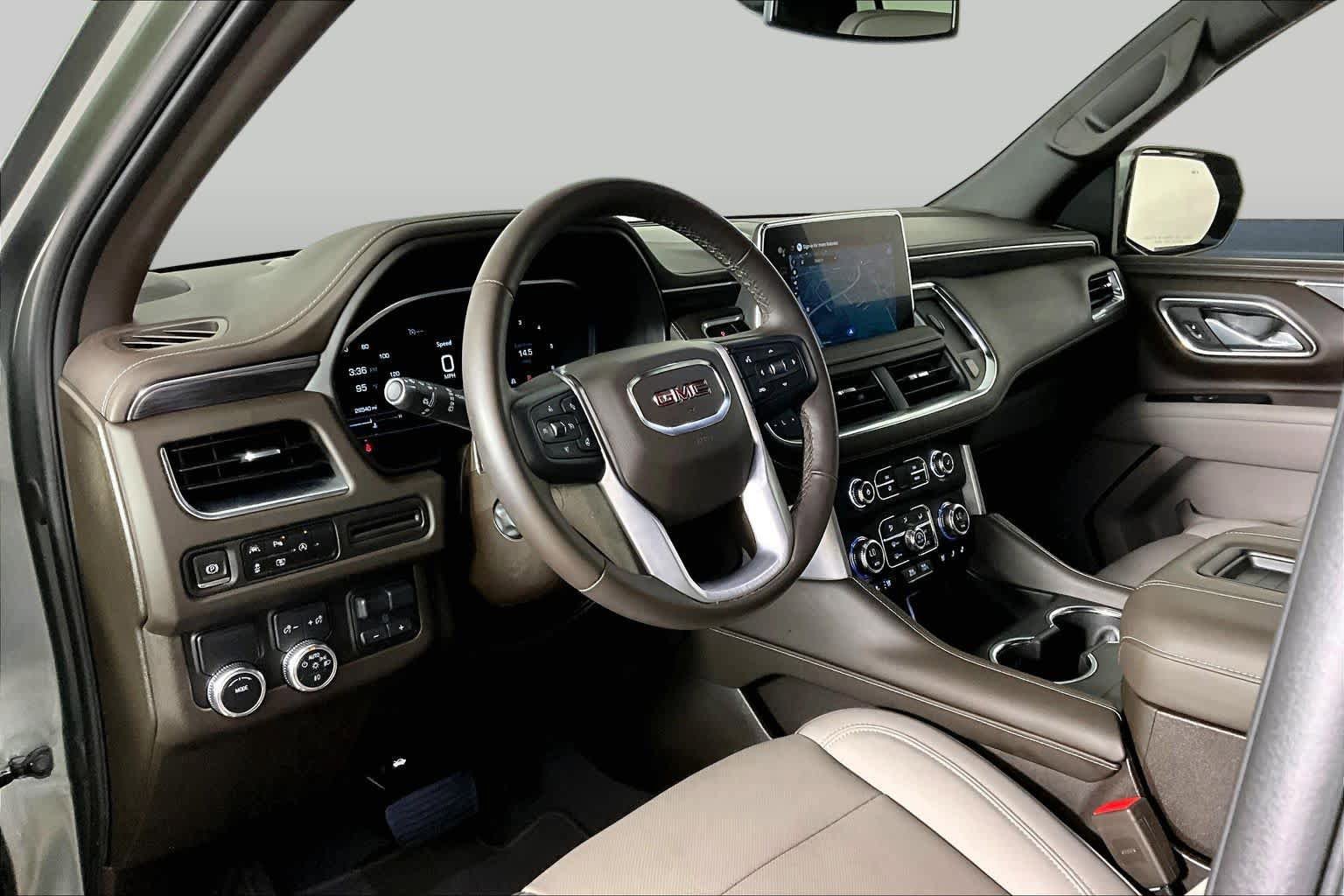 Certified 2023 GMC Yukon SLT w/ SLT Luxury Package RWD image 16