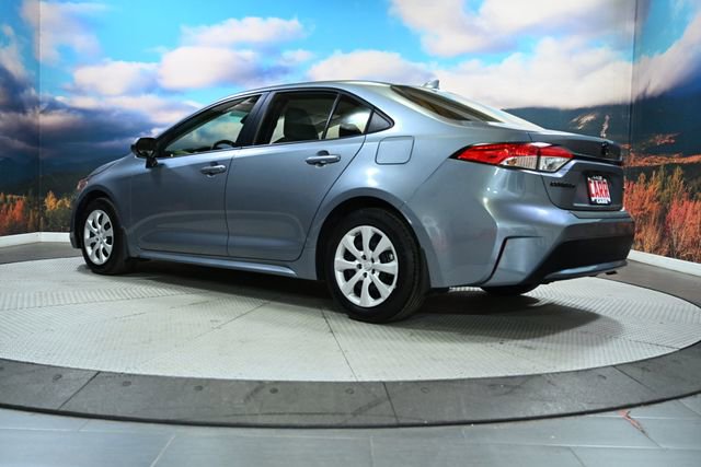 Used 2022 Toyota Corolla LE image 6