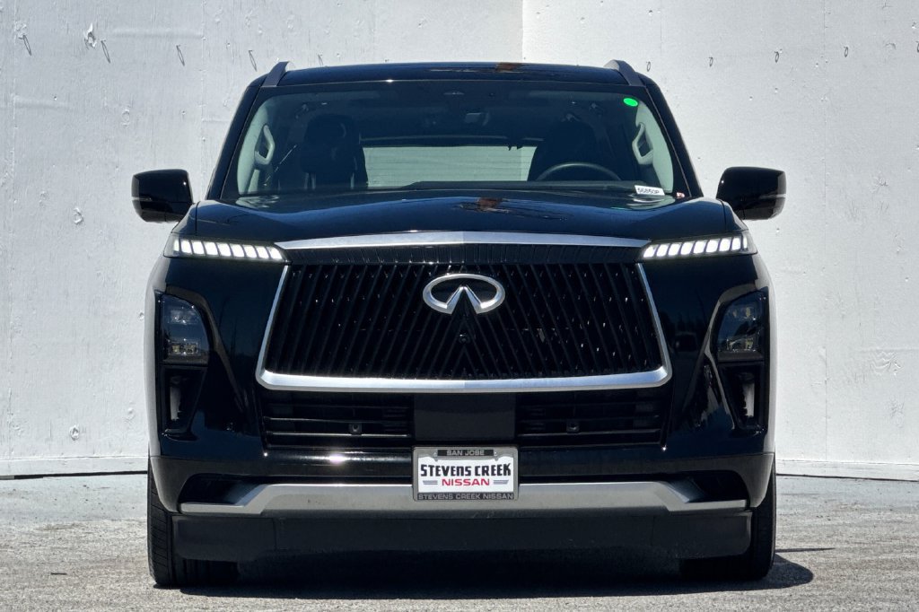 Certified 2025 INFINITI QX80 Luxe RWD image 8
