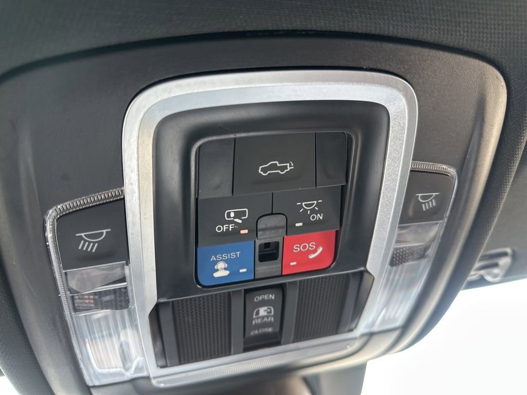 Used 2022 RAM 1500 Laramie w/ Sport Appearance Package AWD/4WD image 28