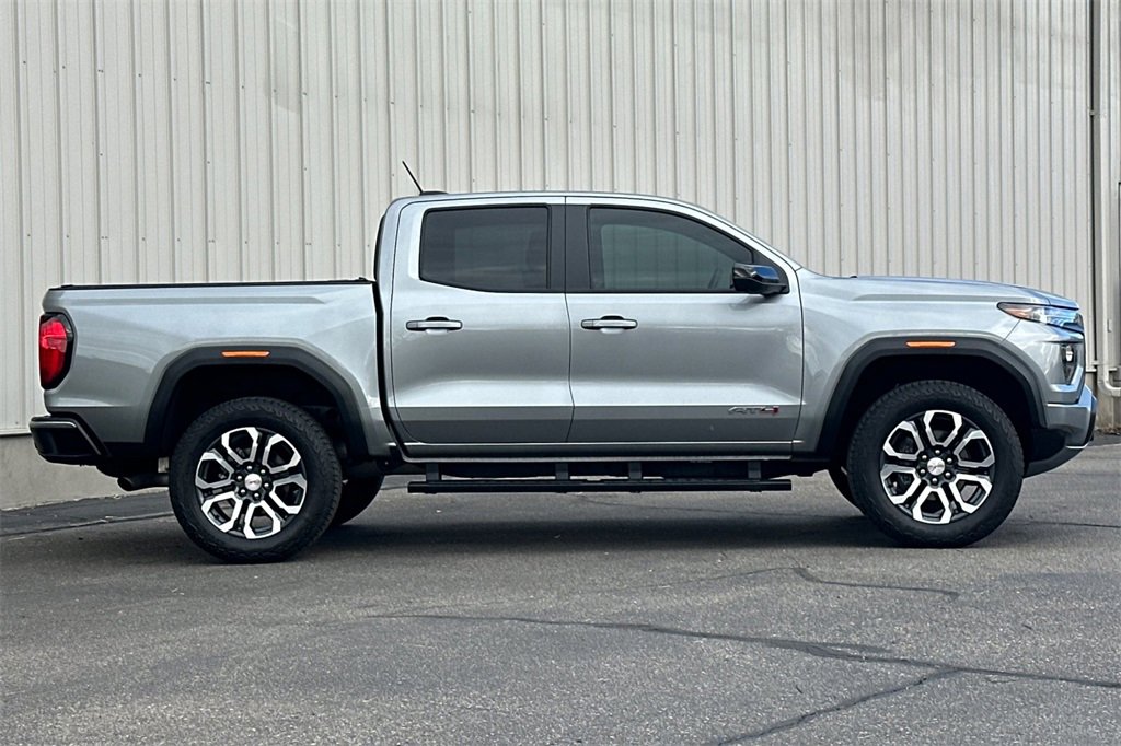 Used 2024 GMC Canyon AT4 w/ AT4 Premium Package image 4
