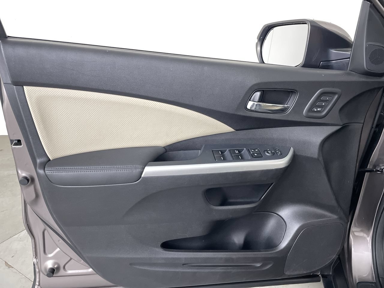 Used 2016 Honda CR-V Touring image 10