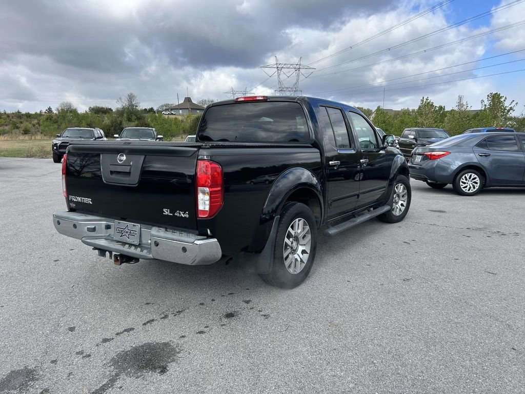 Used 2013 Nissan Frontier SL w/ Moonroof Pkg image 3
