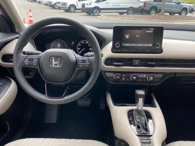 Used 2024 Honda HR-V LX image 8