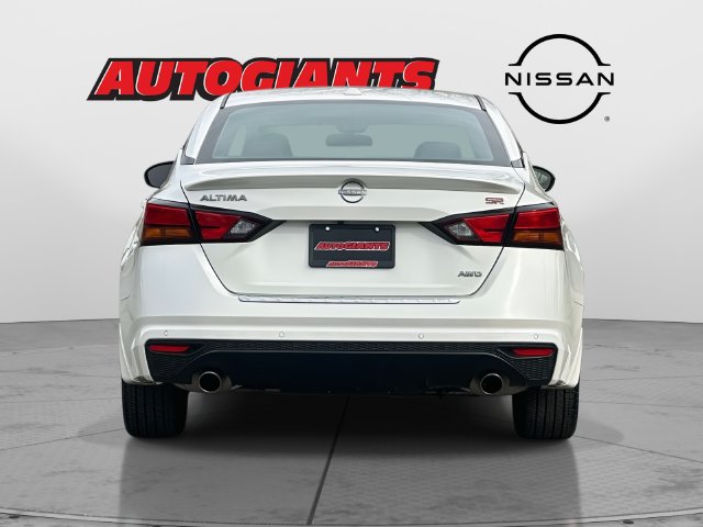 Used 2023 Nissan Altima 2.5 SR w/ SR Premium Package AWD/4WD image 5