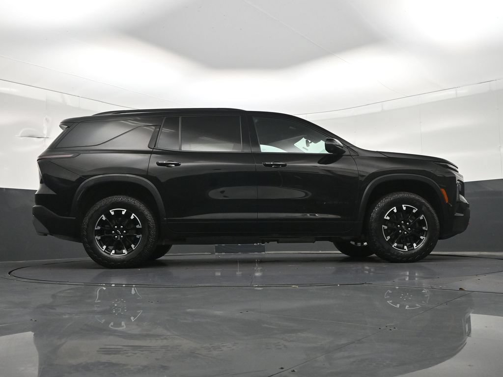 Used 2024 Chevrolet Traverse Z71 w/ Enhanced Driving Package AWD/4WD image 27