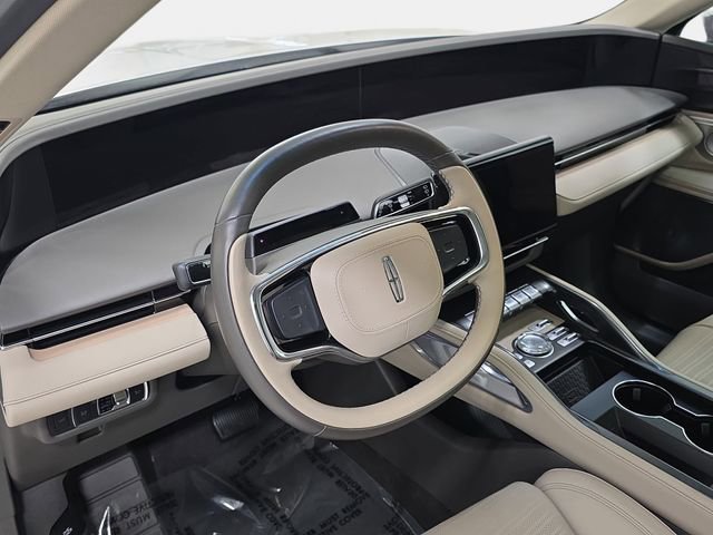 Certified 2024 Lincoln Nautilus Reserve w/ Equipment Group 203A image 13