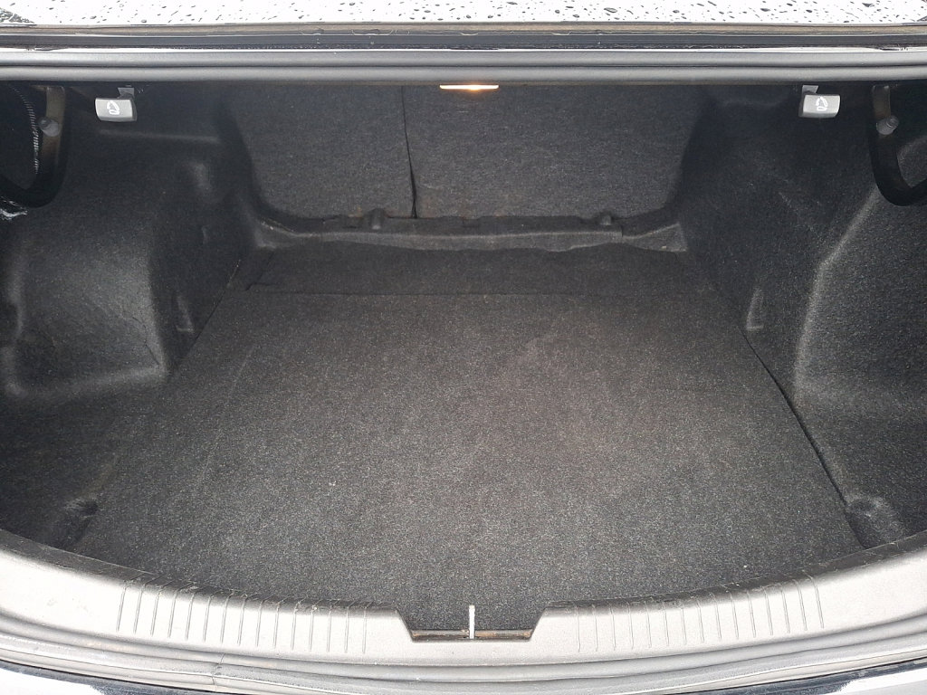 Used 2023 Chevrolet Malibu LT image 17