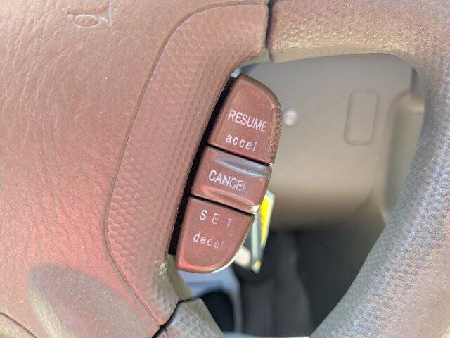 Used 2002 Honda CR-V LX image 17