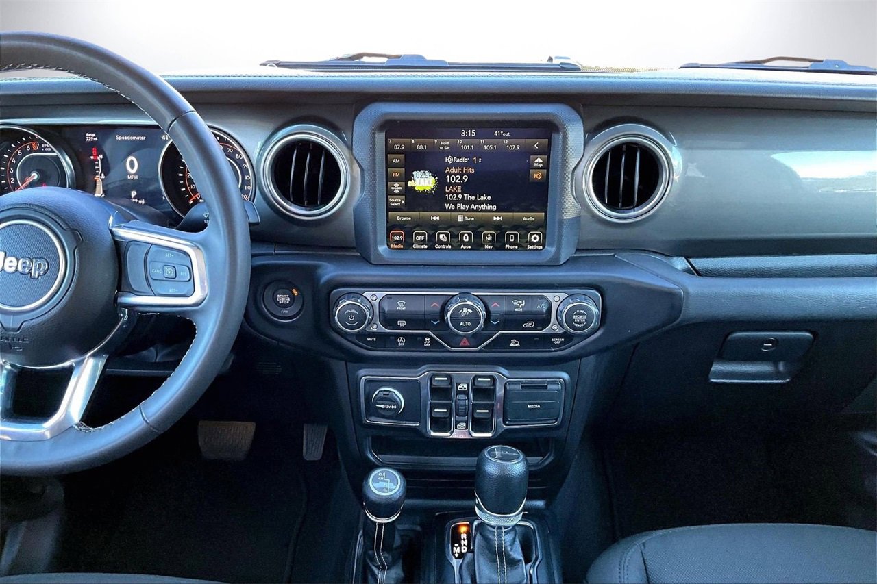 Certified 2023 Jeep Gladiator Overland image 12