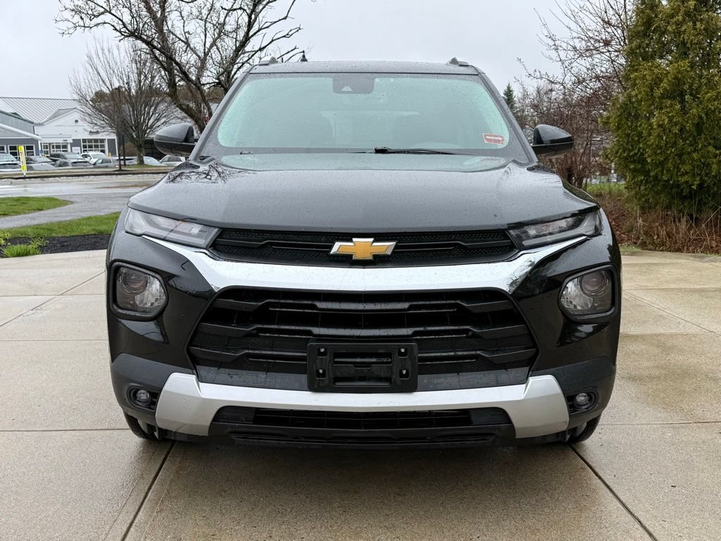 Used 2022 Chevrolet TrailBlazer LT w/ Convenience Package AWD/4WD image 3