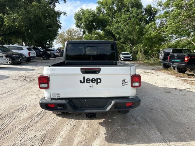 Used 2022 Jeep Gladiator Willys image 16
