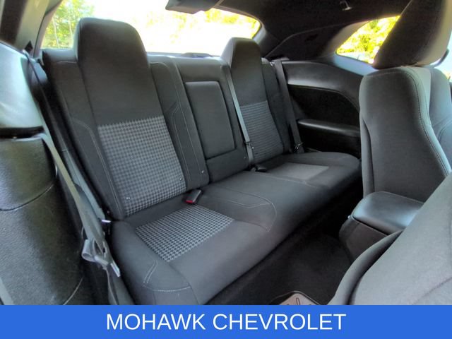 Used 2020 Dodge Challenger SXT w/ Driver Convenience Group AWD/4WD image 28