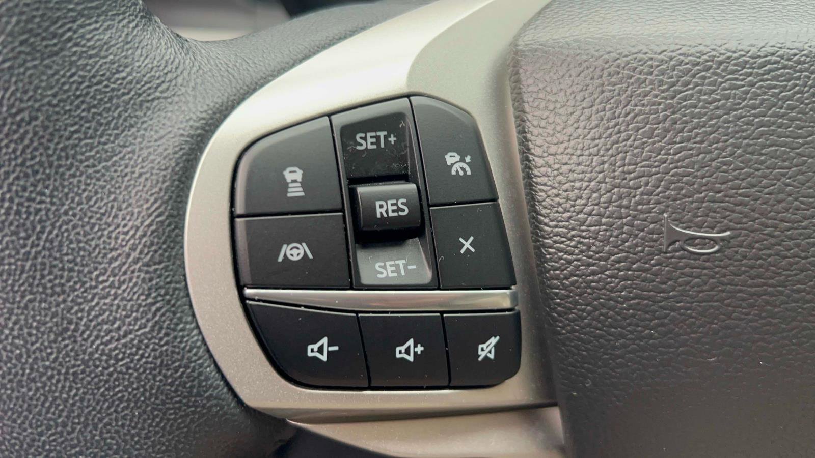 Certified 2023 Ford Explorer XLT w/ Equipment Group 202A image 27