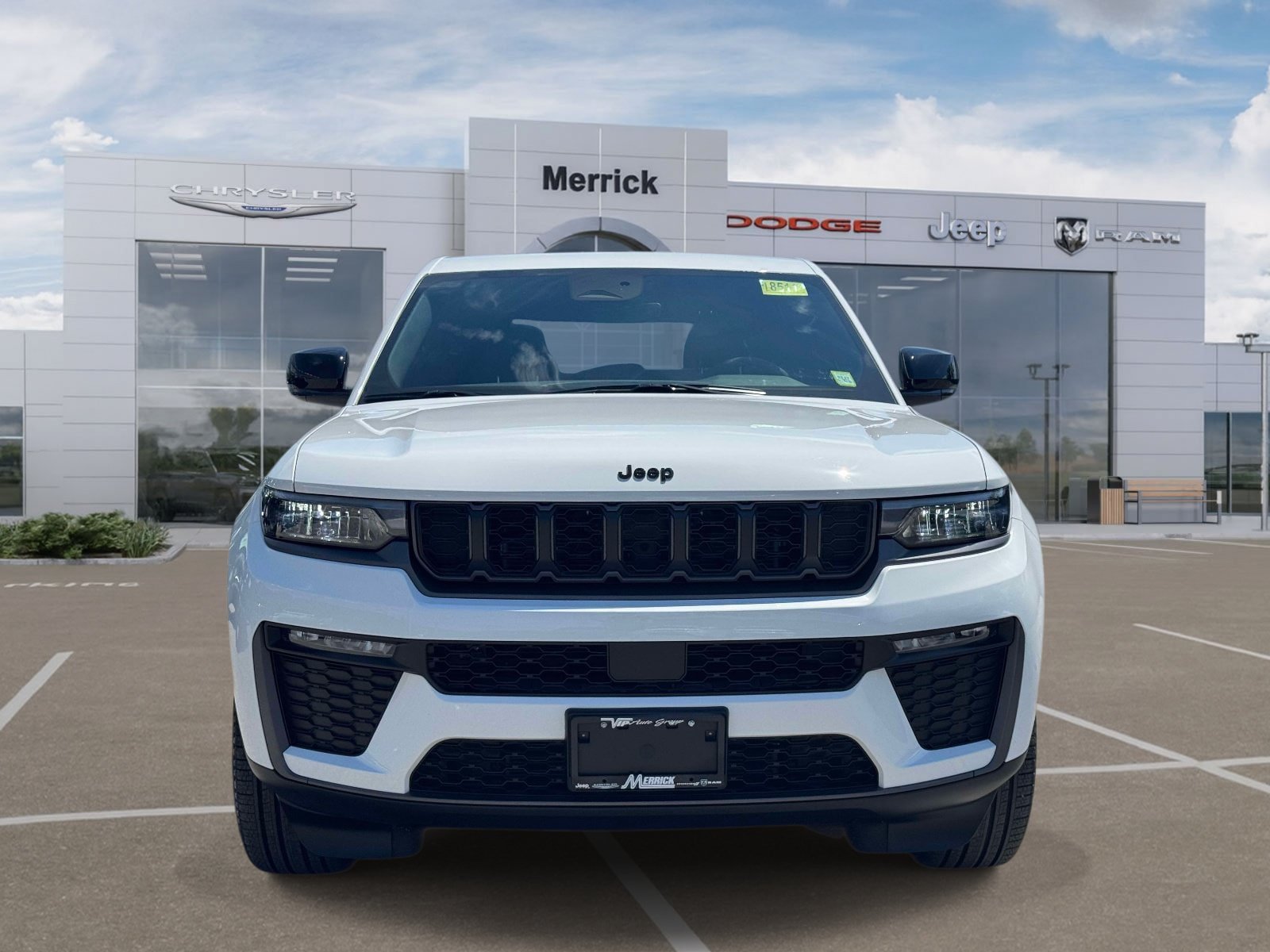 Used 2026 Jeep Grand Cherokee Limited w/ Limited Altitude Package AWD/4WD image 3