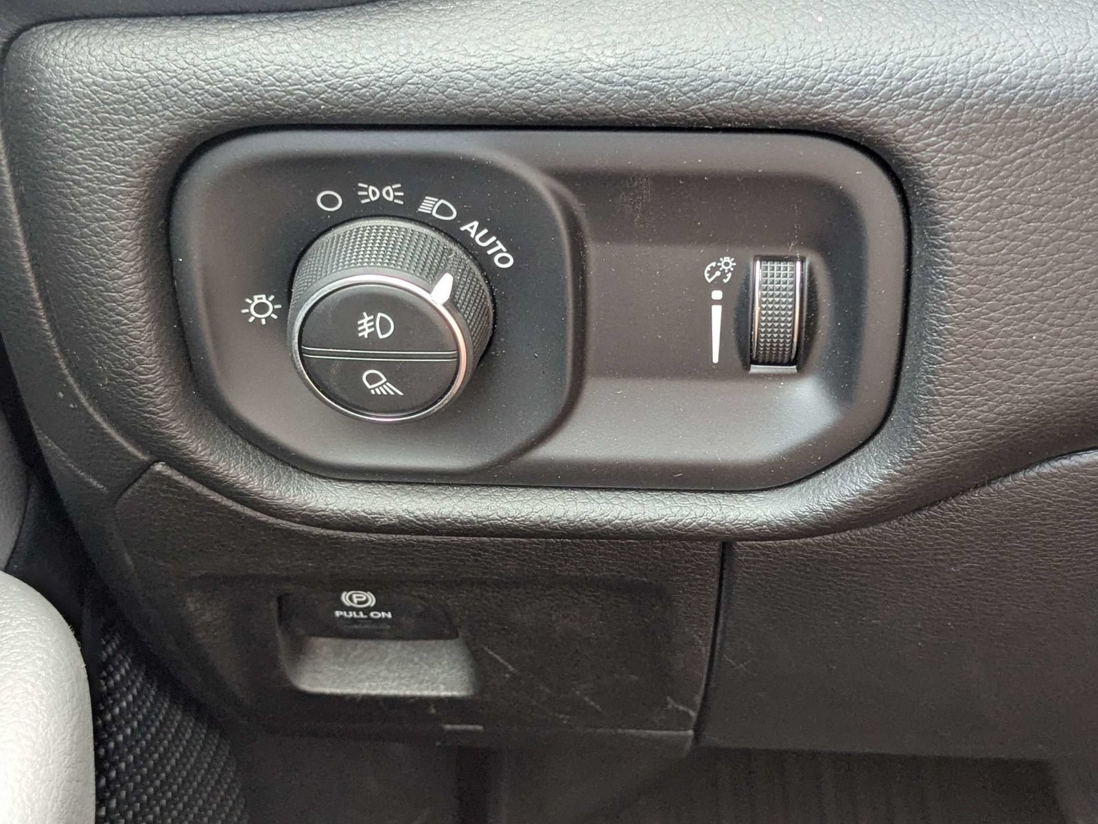 Used 2023 RAM 1500 Big Horn AWD/4WD image 27