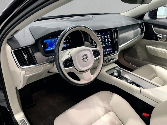 Used 2025 Volvo V90 B6 Cross Country Plus w/ Protection Package Premier AWD/4WD image 14