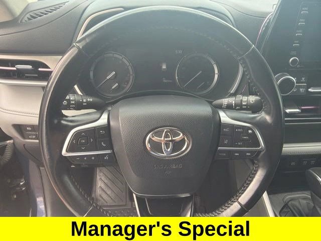 Used 2020 Toyota Highlander XLE AWD/4WD image 15