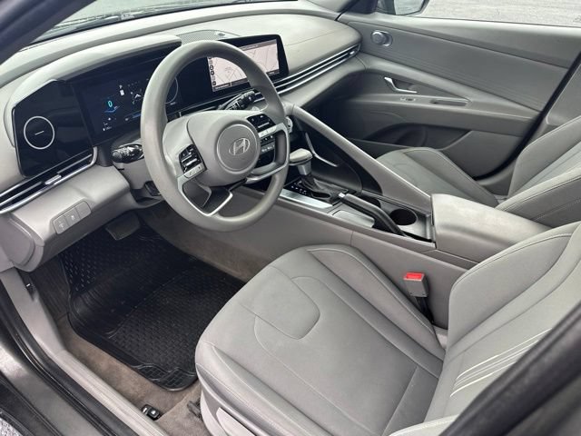 Used 2024 Hyundai Elantra SEL FWD image 10