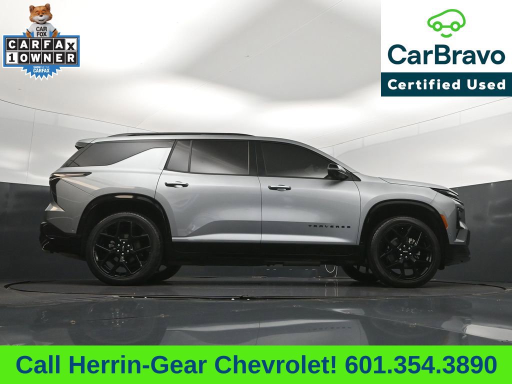 Certified 2026 Chevrolet Traverse RS w/ LPO, Floor Liner Package FWD image 43