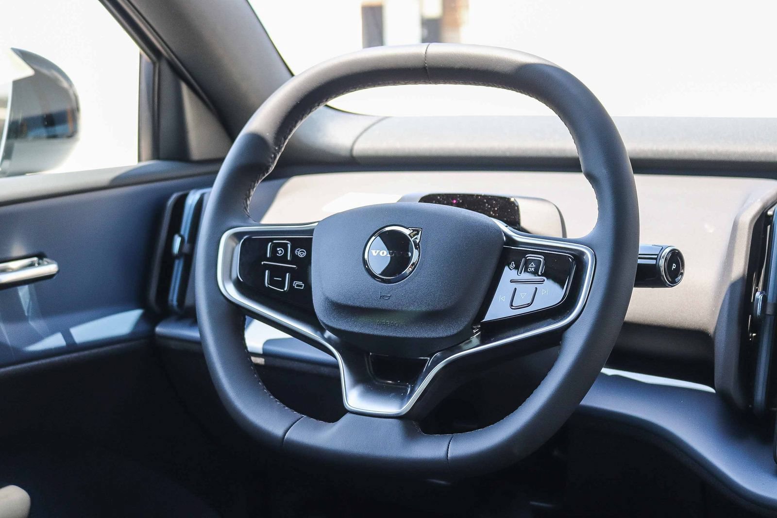 New 2026 Volvo EX30 Plus AWD/4WD image 14