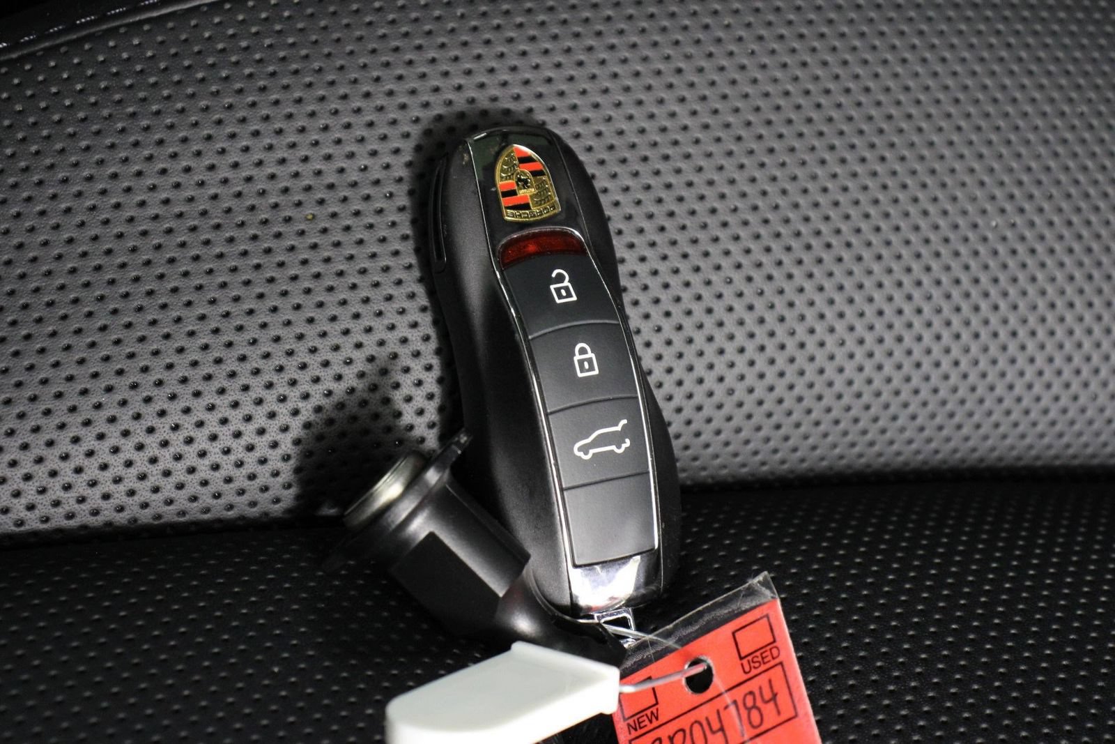 Certified 2026 Porsche Macan AWD/4WD image 34