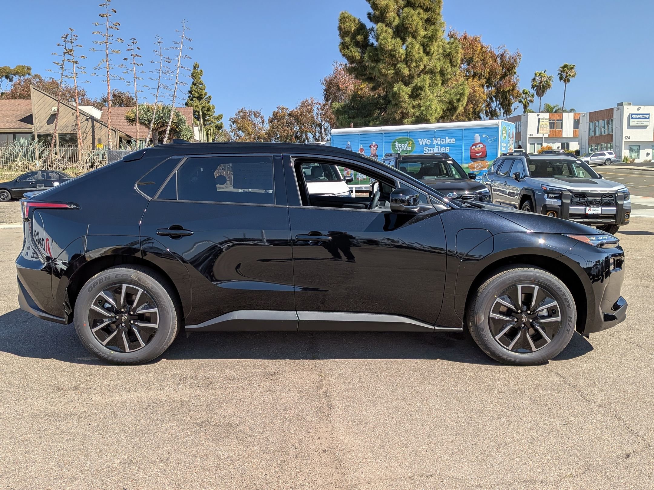 New 2026 Subaru Solterra Premium AWD/4WD image 5