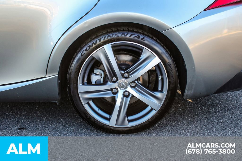 Used 2017 Lexus IS 200t w/ Premium Package image 16
