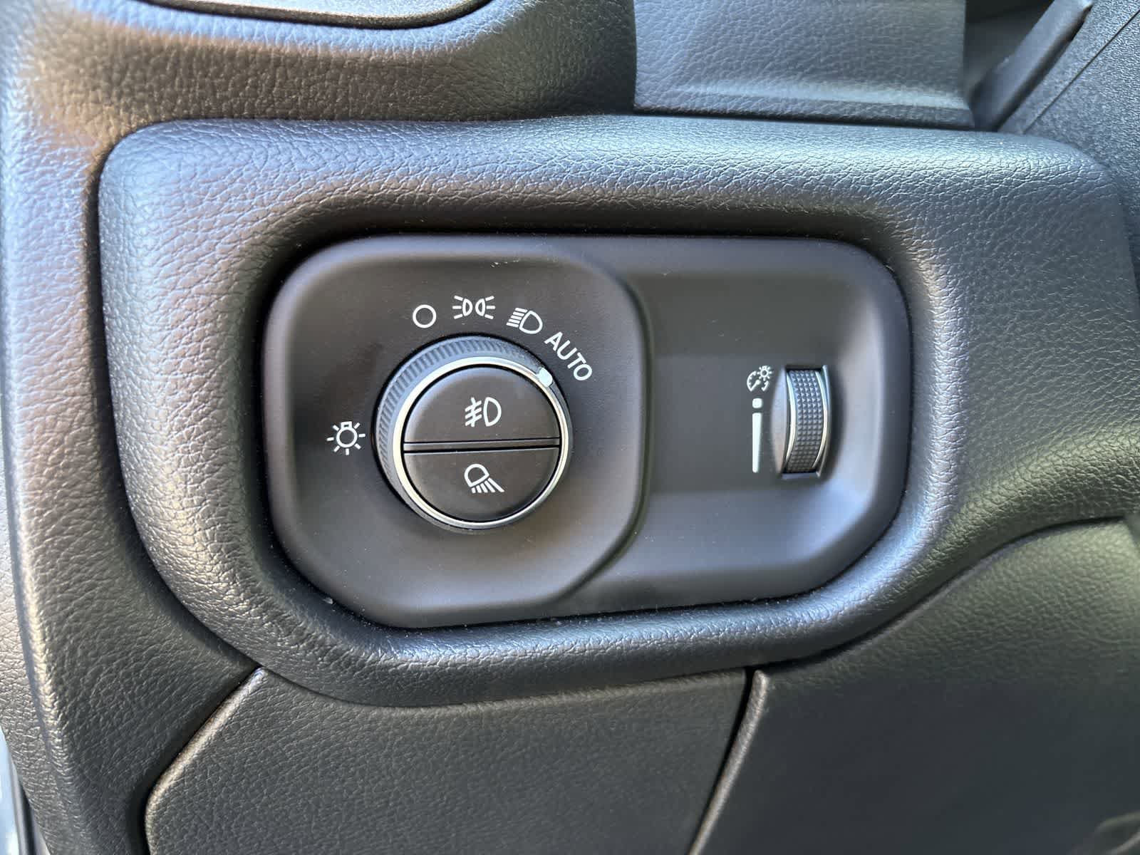 New 2026 RAM 2500 Warlock AWD/4WD image 11