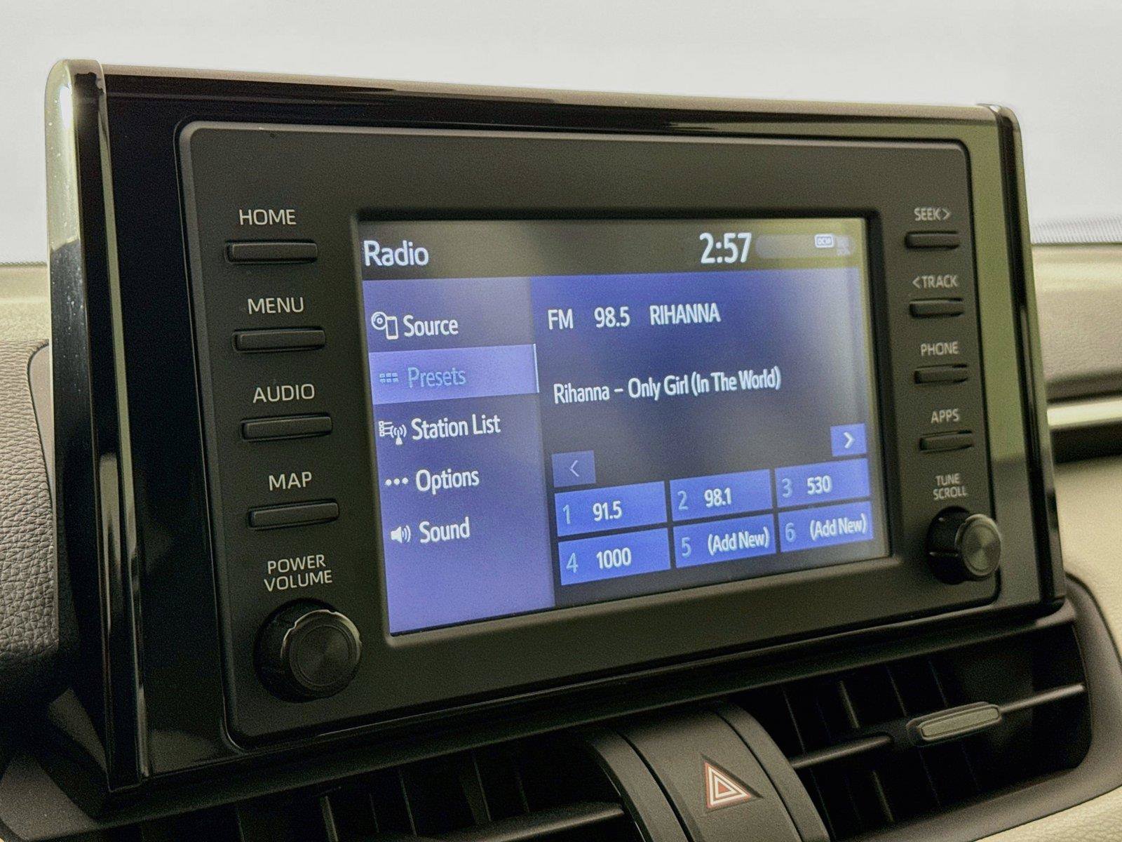 Used 2019 Toyota RAV4 XLE FWD image 22