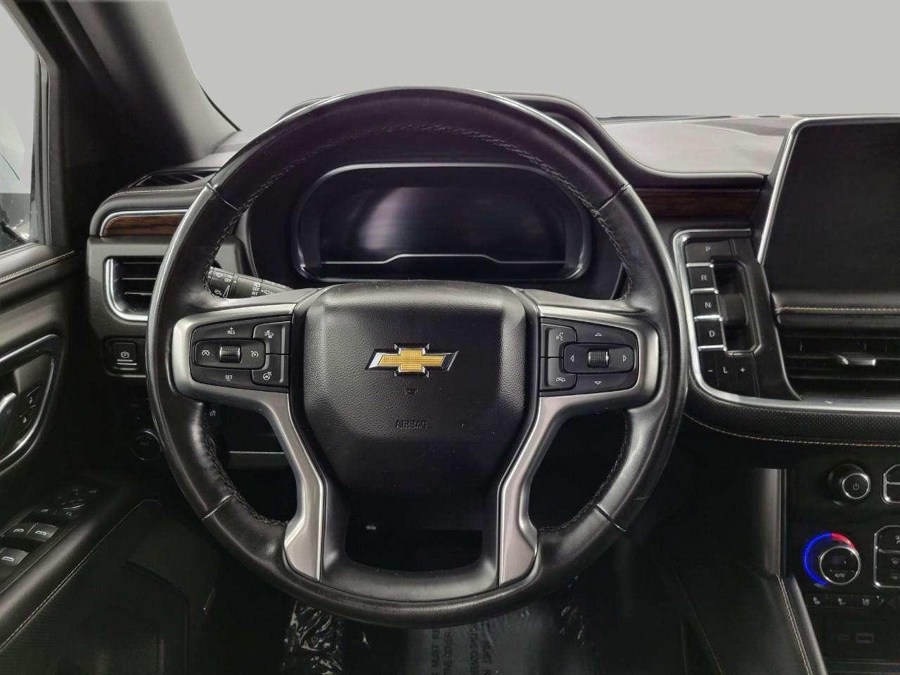 Used 2024 Chevrolet Suburban Premier AWD/4WD image 6