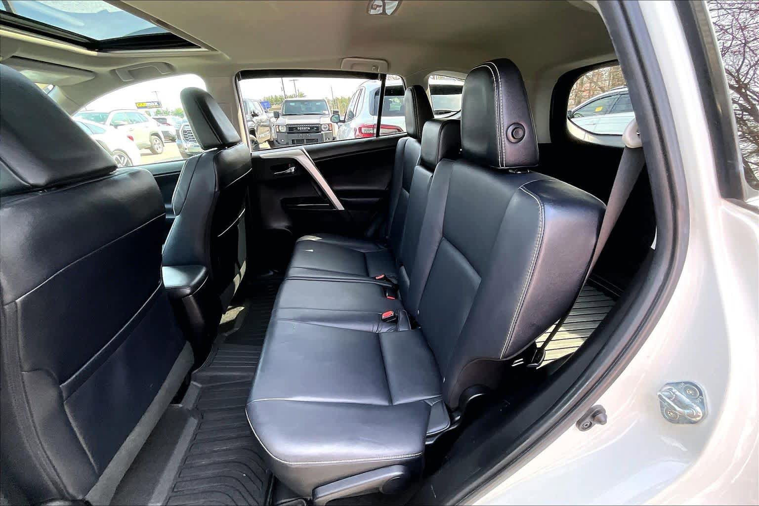 Certified 2016 Toyota RAV4 Limited AWD/4WD image 20