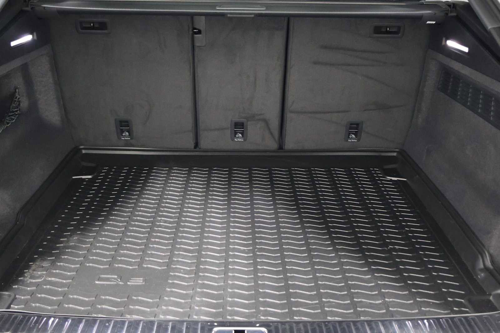 Certified 2025 Audi Q8 Premium Plus w/ Premium Plus Package AWD/4WD image 39