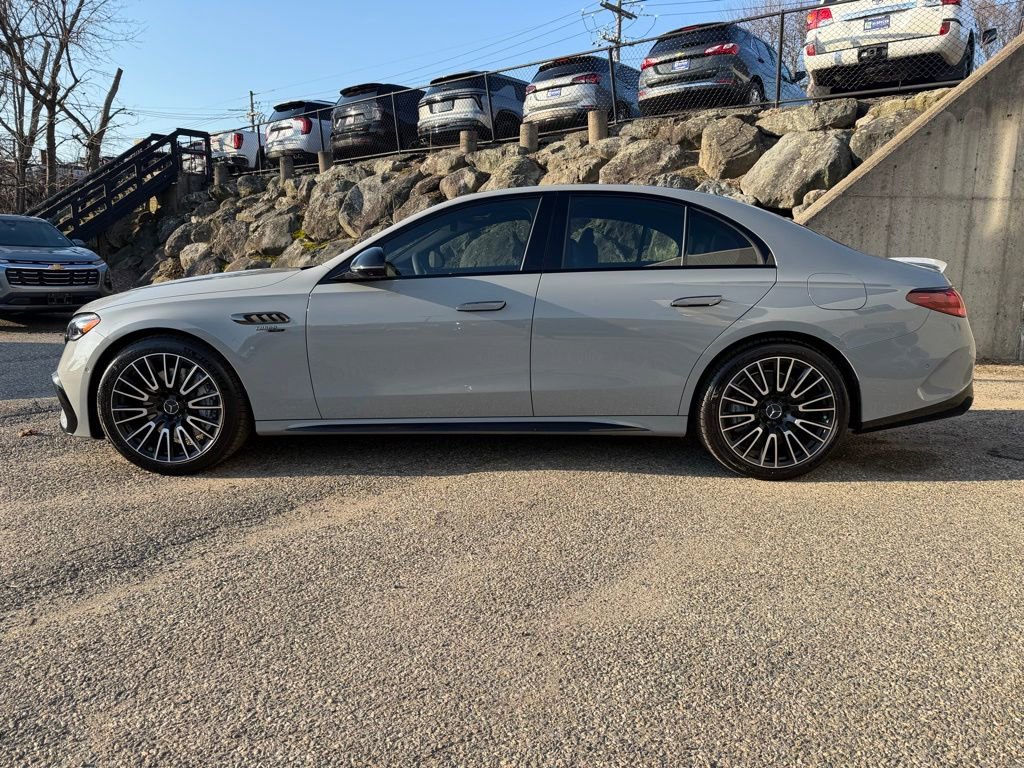Used 2026 Mercedes-Benz E 53 AMG e 4MATIC Sedan image 2