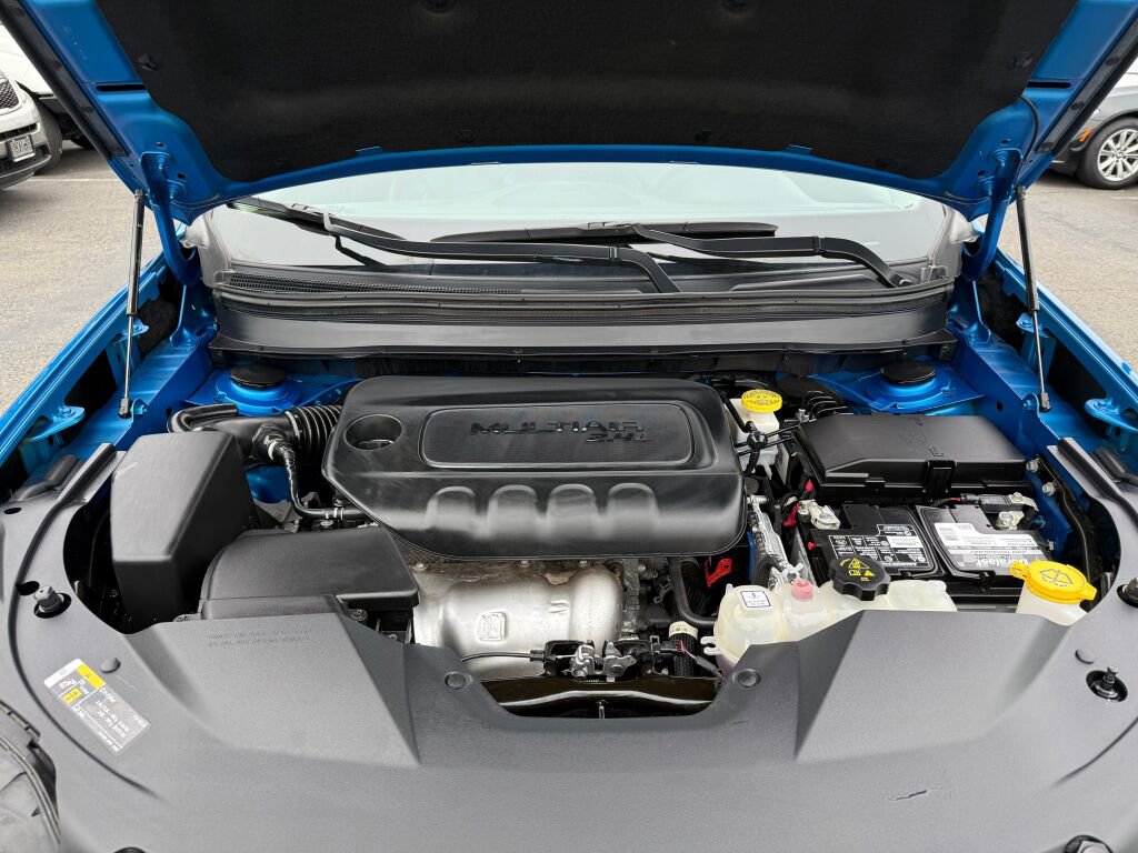 Used 2023 Jeep Cherokee Altitude Lux image 38