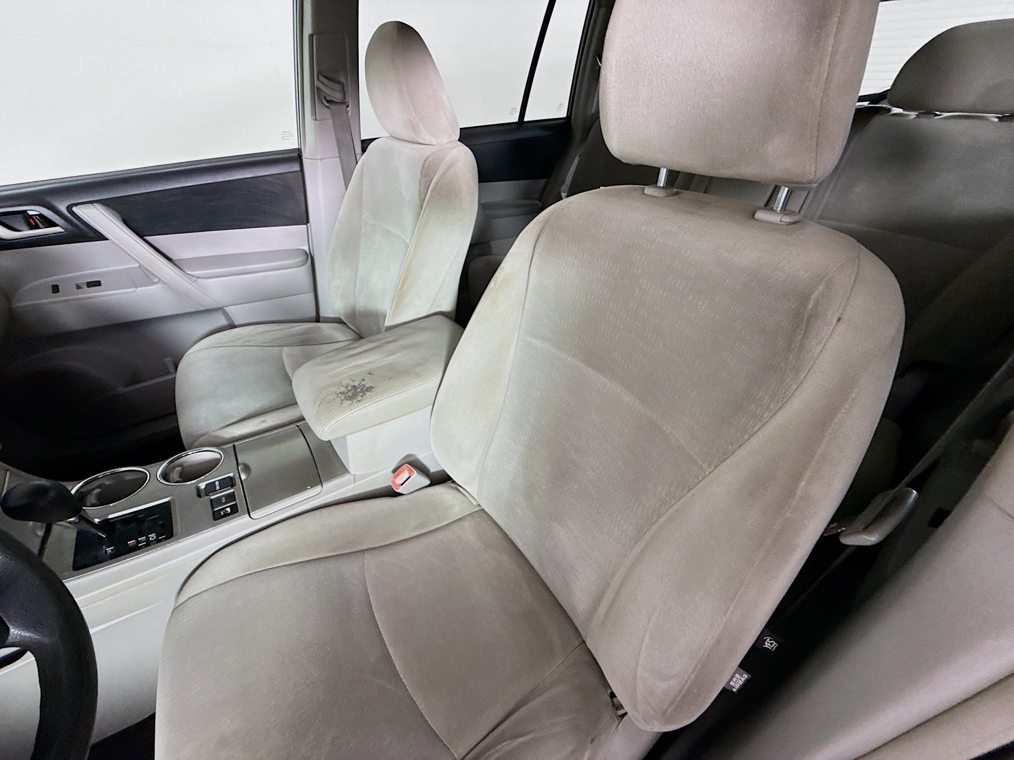 Used 2011 Toyota Highlander 4WD w/ Tech Pkg image 24