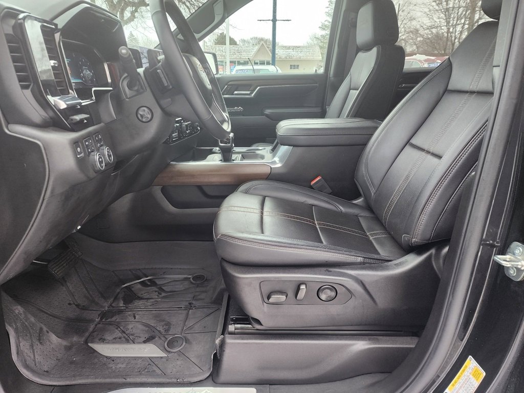 Certified 2024 Chevrolet Silverado 1500 High Country w/ High Country Premium Package image 28