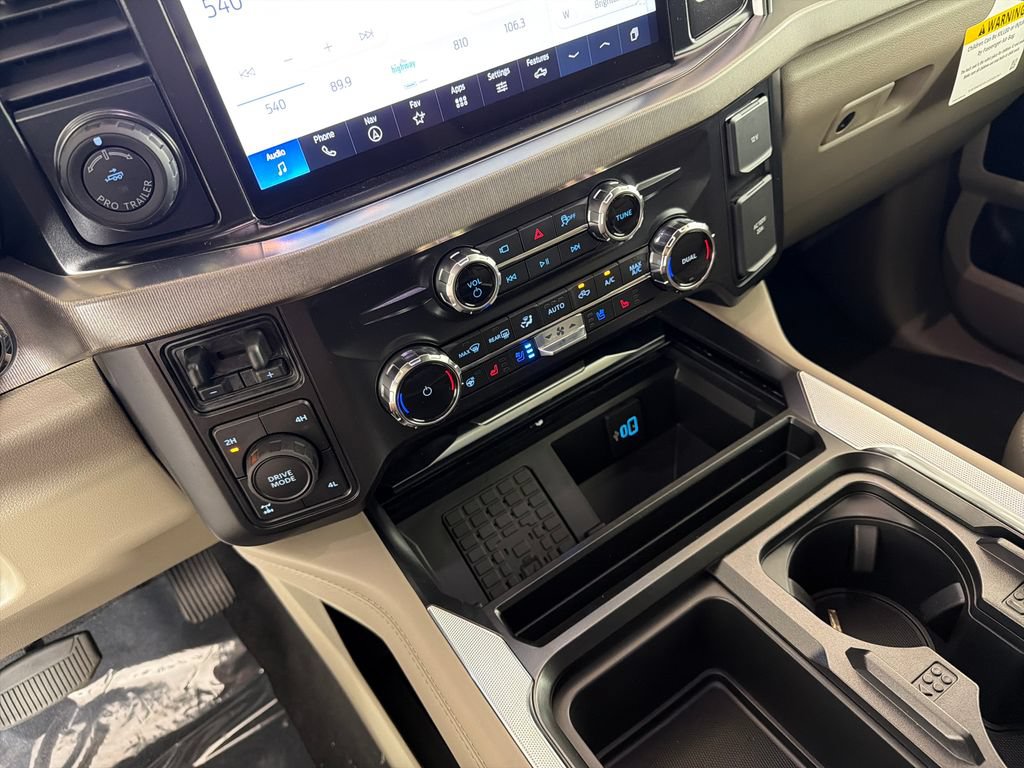 New 2026 Ford F350 Platinum w/ Platinum Plus Package AWD/4WD image 17