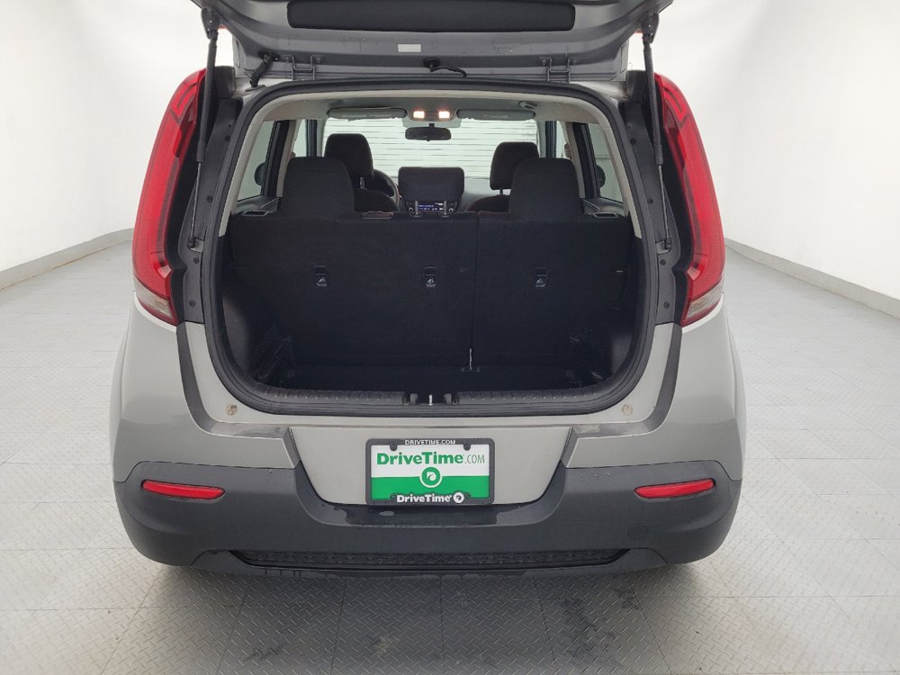 Used 2022 Kia Soul LX image 29